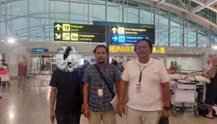 Imigrasi Sumbawa Deportasi WNA Asal Korea Selatan yang Langgar Izin Tinggal