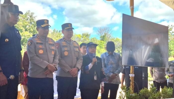 Pimpinan Wilayah Bulog NTB Laporkan Realisasi Serapan Beras dan Jagung pada Presiden
