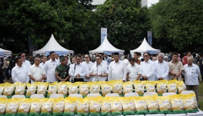 *Harga  Beras Turun, BULOG Salurkan 43 Ribu Ton Lewat Gerakan Pangan Murah Serentak 2025*