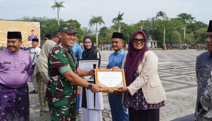 *Dandim 0322/Siak Hadiri Peringatan Hari Statistik Nasional 2025*