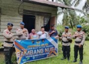 Satpolairud Polres Siak Laksanakan Program JALUR: Sambang Nusa dan Bersih Pantai di Pesisir Koto Ringin