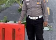 Cegah Laka di Jalan Rusak, Satlantas Polres Siak Pasang Water Barrier di Lintas Dayun–Perawang