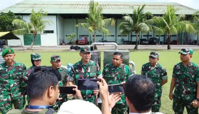 Pangdam I/BB Tinjau Alat Insinerator, Produksi Paving Block dan Genteng di Bengrah I Medan