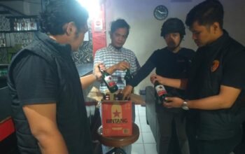 Polsek Kandis Gelar KRYD Pekat Jelang Ramadhan 1447 H, 24 Botol Miras Diamankan