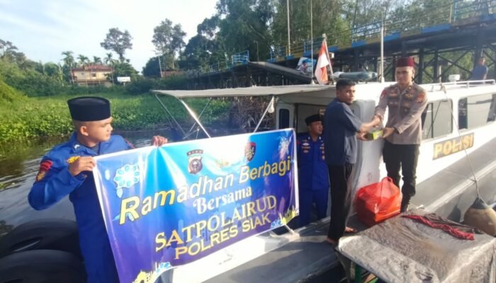 Kapolsek Dan Camat Tualang Subuh Keliling di Masjid Jami’ Darussalam, Ajak Warga Jaga Kamtibmas.