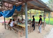 Unit Reskrim Polsek Bandar Huluan Tindaklanjuti Laporan Warga, Cek Dugaan Aktivitas Judi di Warung Kopi