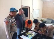 Delapan Orang Diamankan Polsek Tualang Bersama Satresnarkoba Polres Siak Ungkap Jaringan Peredaran Sabu di Perawang.