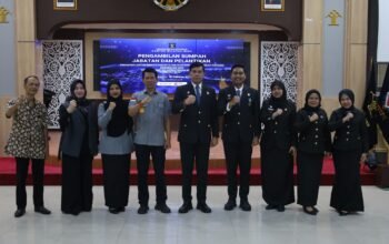Kemenkum Riau Lantik PAW MPD Notaris Siak, Perkuat Pengawasan dan Pembinaan Notaris
