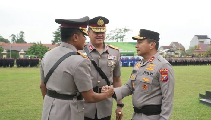 Serah Terima Jabatan Wakapolda Riau, Brigjen Hengki Pindah ke Pada Brigjen Simson Zet Ringu.