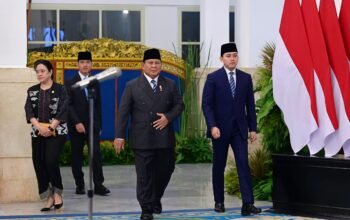 Presiden Prabowo Lantik Sejumlah Pejabat Tinggi Negara di Istana Negara
